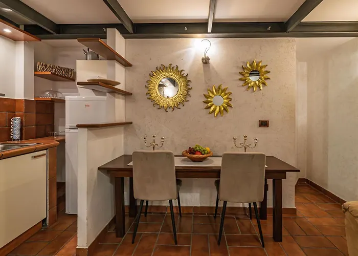 Domus Campo De Fiori Apartment